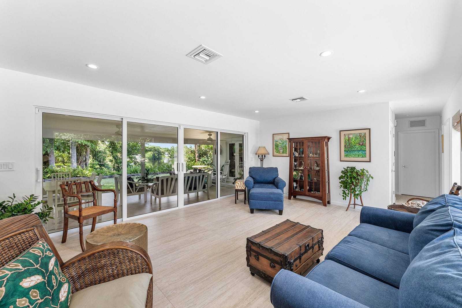 545 NW 7th Street, Boca Raton, FL 33432 photo 4