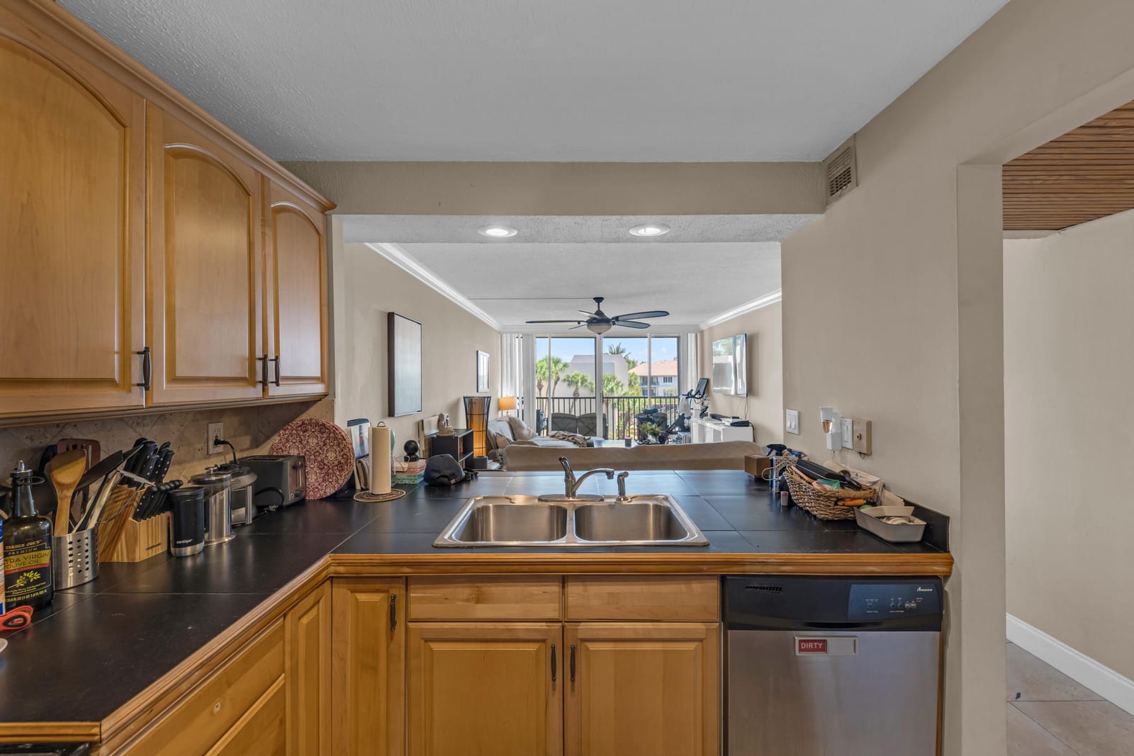 6 ROYAL PALM Way 307 — photo 4