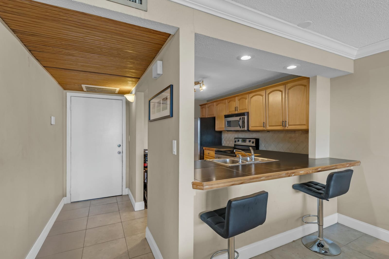 6 ROYAL PALM Way 307 — photo 6