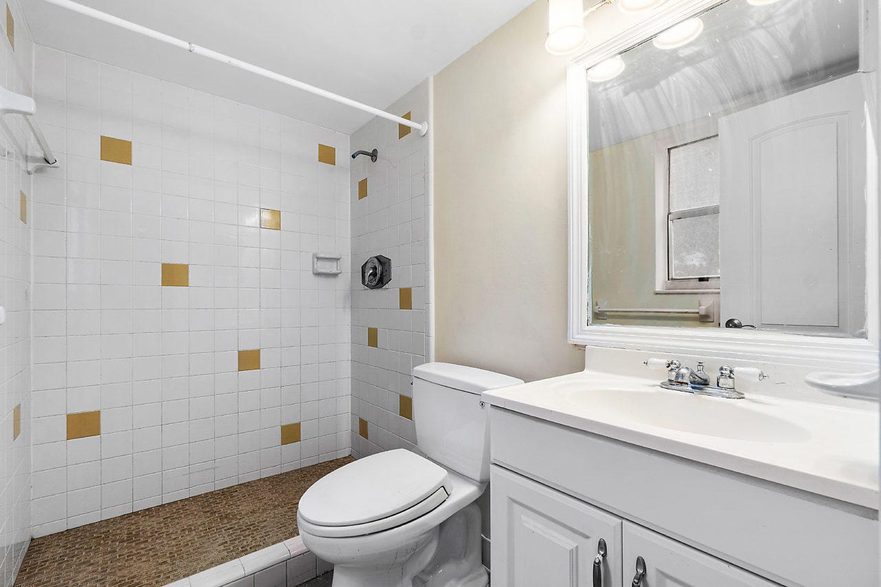 701 NE 7TH Avenue 4 — photo 11