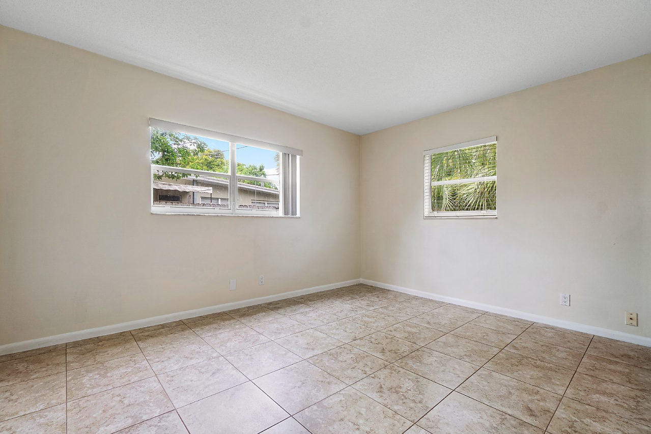 701 NE 7TH Avenue 4 — photo 9