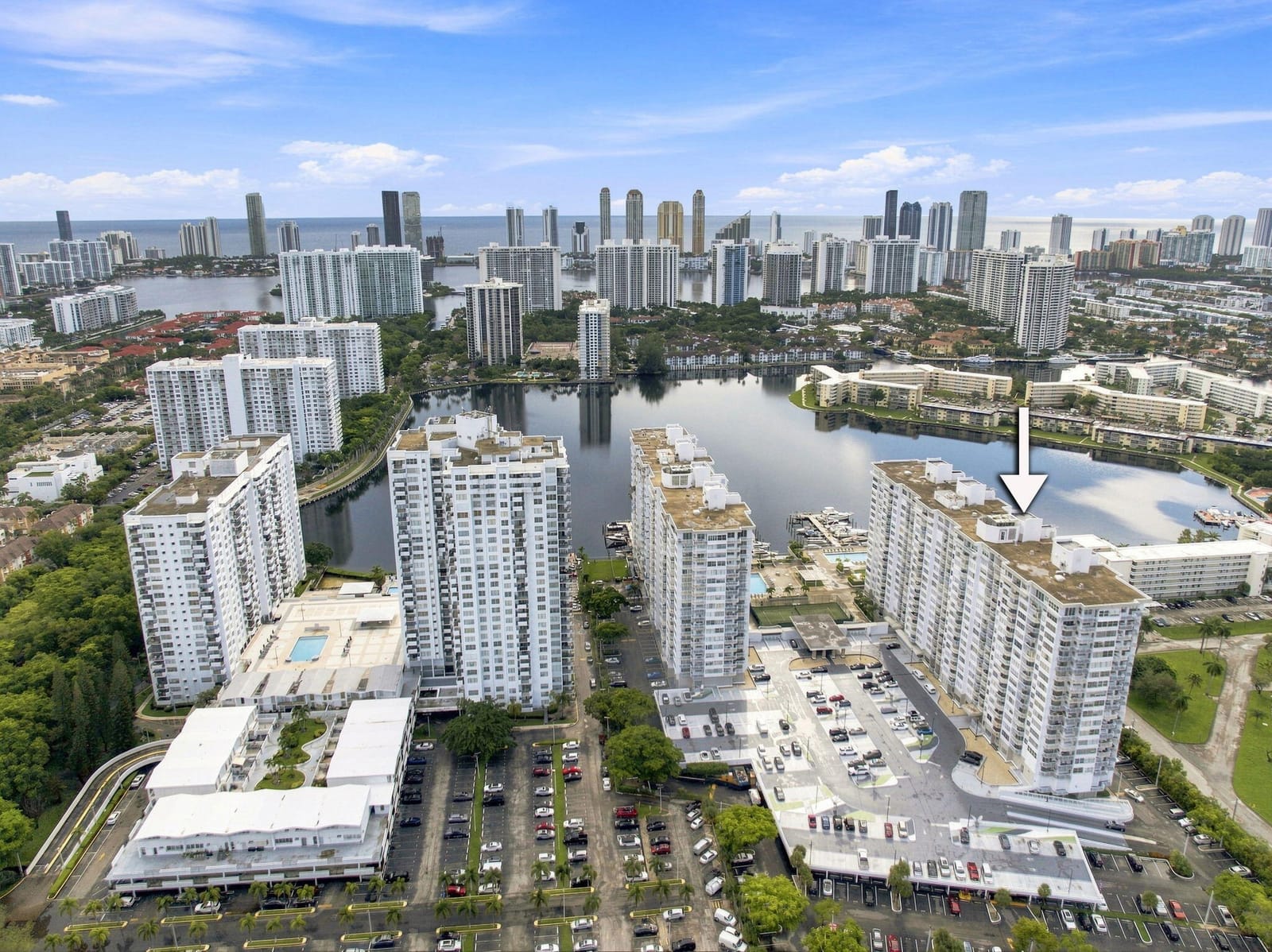 18021 Biscayne Boulevard 901, Aventura, FL 33160 photo 2