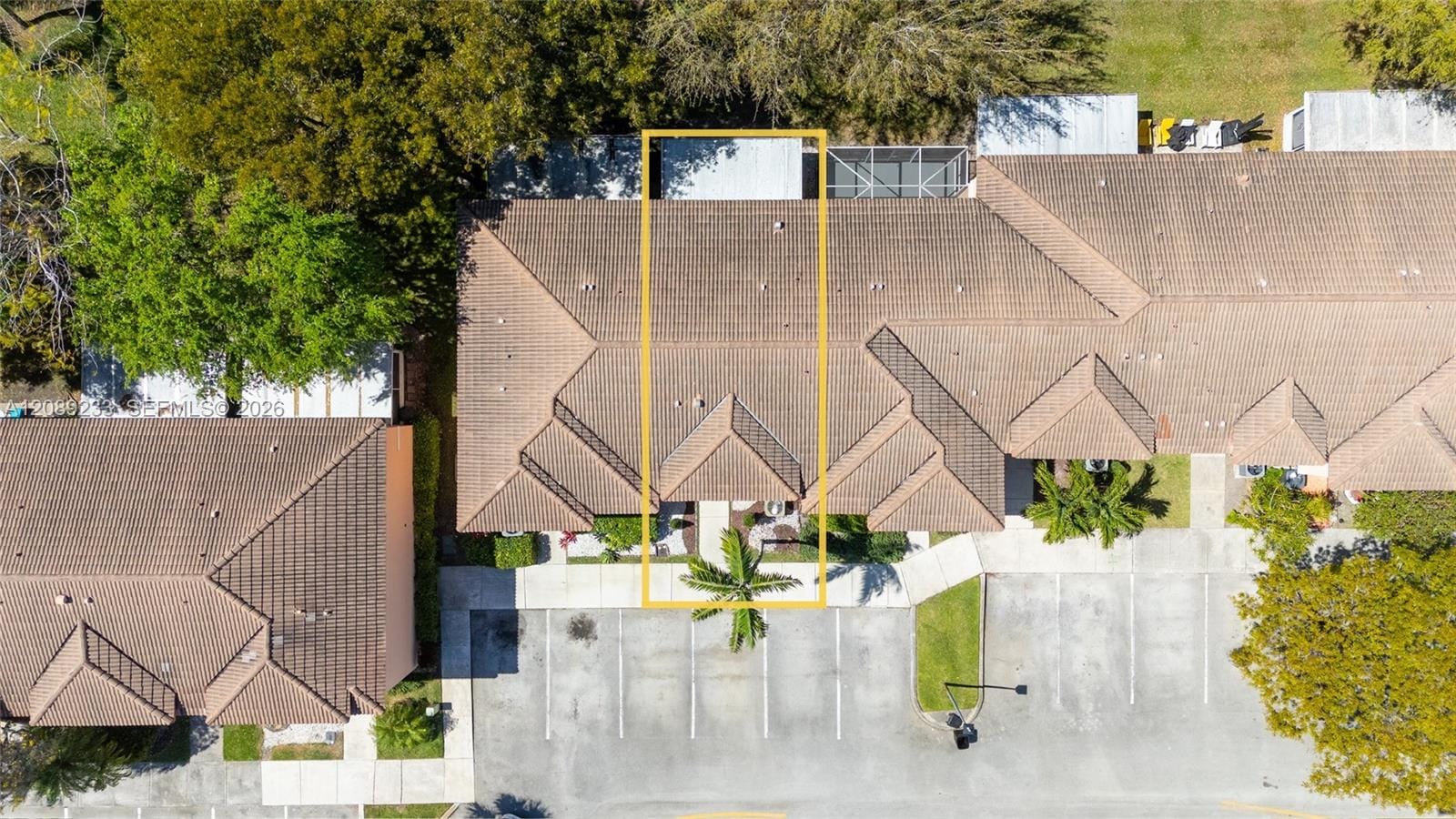 816 NW 208th Way, Pembroke Pines, FL 33029 photo 2