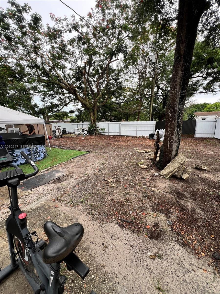 1310 Sharar Avenue, Opa-Locka, FL 33054 photo 14