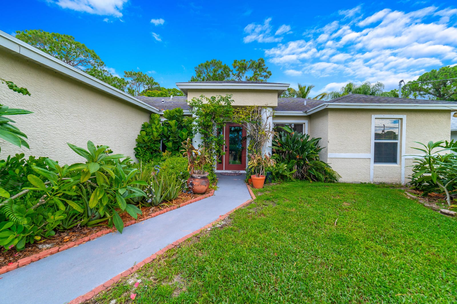 245 SW De Gouvea Terrace, Port St. Lucie, FL 34984 photo 2