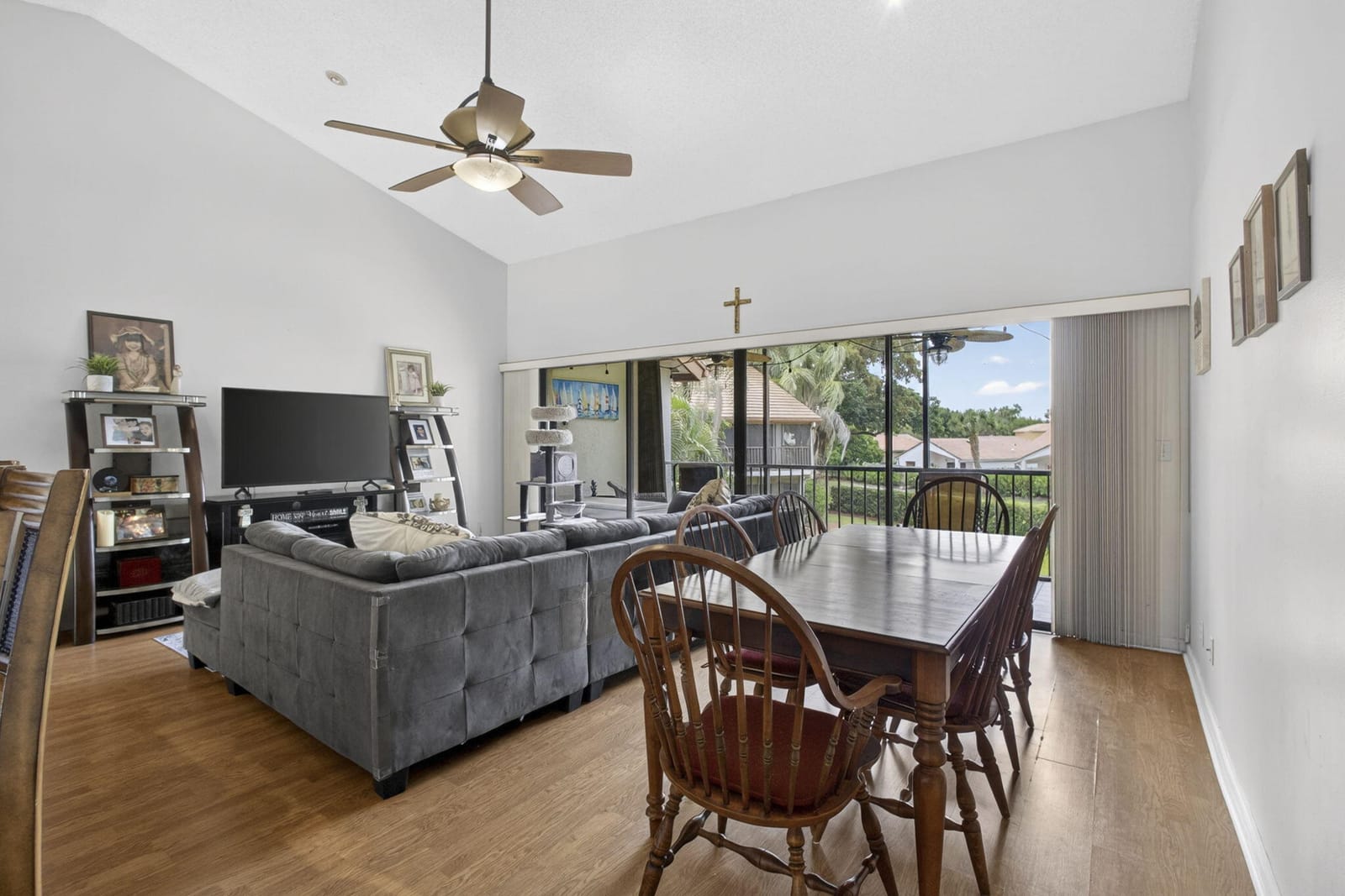 12644 Shoreline Drive 8F — photo 9