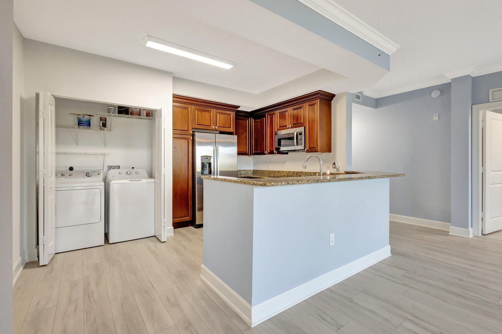 1690 Renaissance Commons Boulevard 1401 — photo 7
