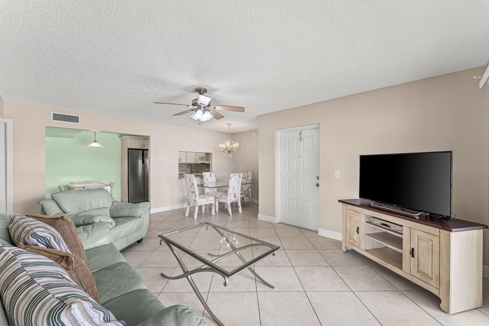 805 Sky Pine Way F2 — photo 5