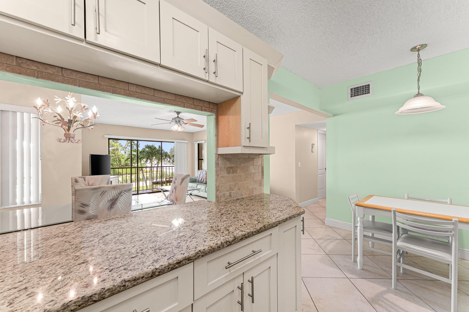 805 Sky Pine Way F2 — photo 10