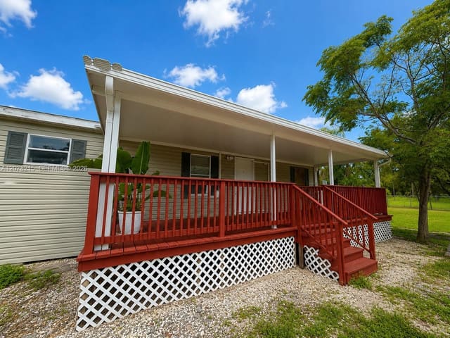 120 S Nogal Street, Clewiston, FL 33440