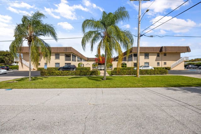 342 SOUTHWIND Drive 102, North Palm Beach, FL 33408