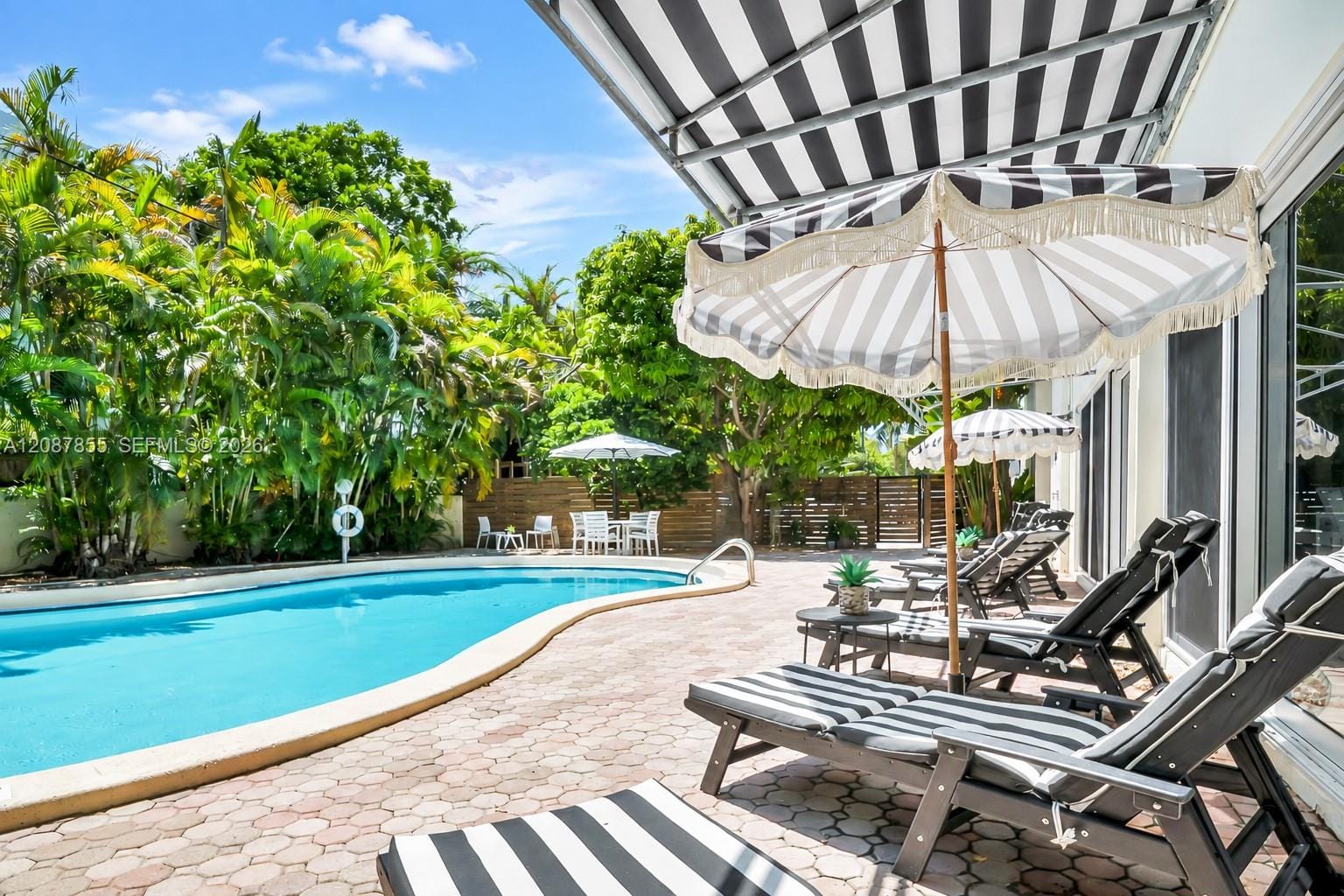 260 Sunrise Drive D, Key Biscayne, FL 33149 photo 1