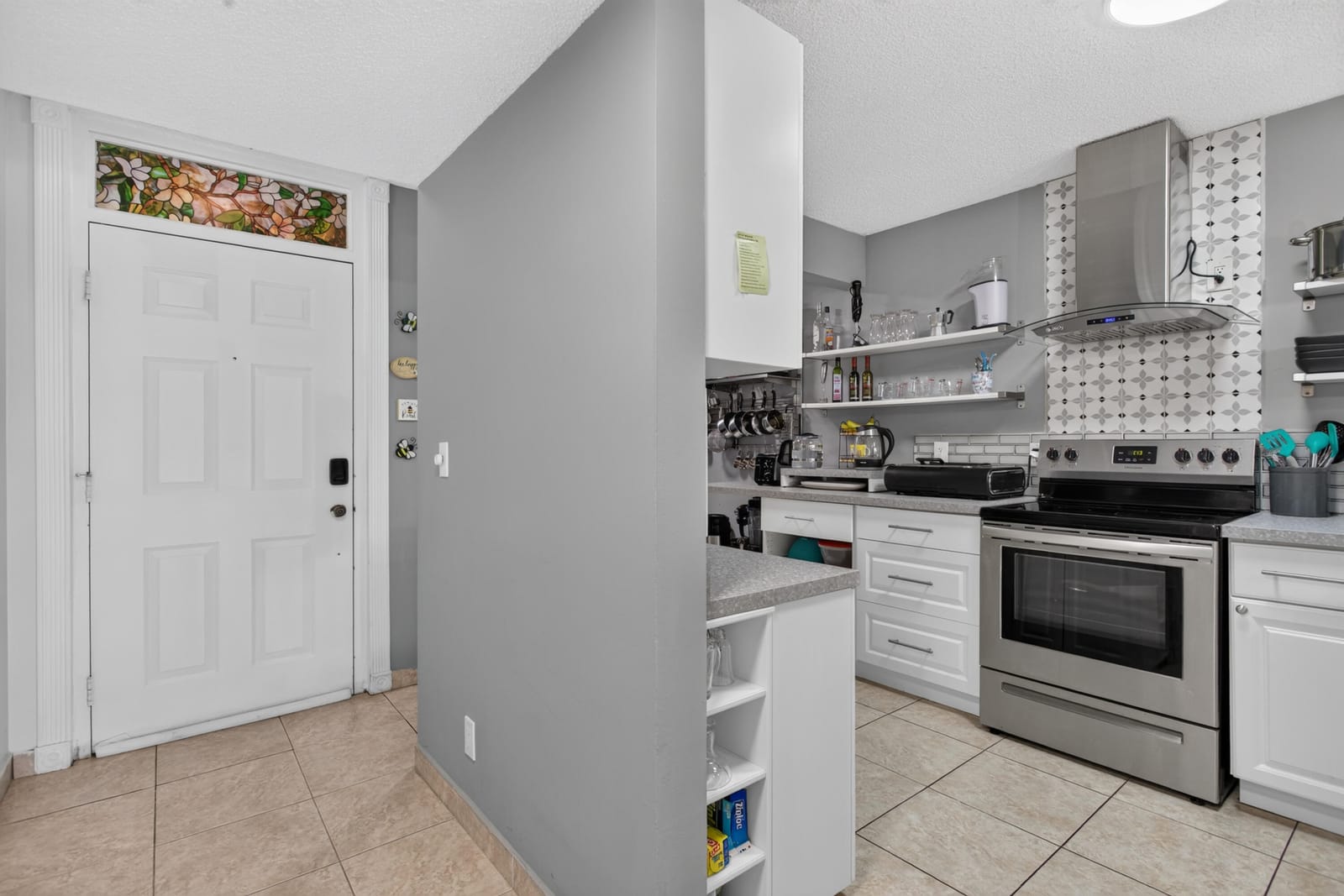 5626 Coral Lake Drive 302 — photo 3