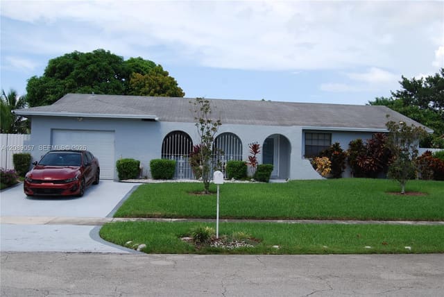 10815 SW 165th Terrace, El Alamo Sub, Miami, FL