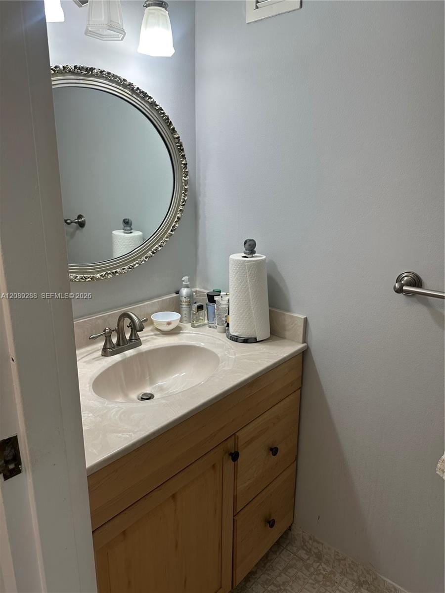 600 Parkview Drive 627, Hallandale Beach, FL 33009 photo 13