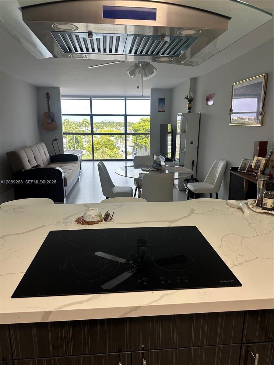 600 Parkview Drive 627 — photo 8