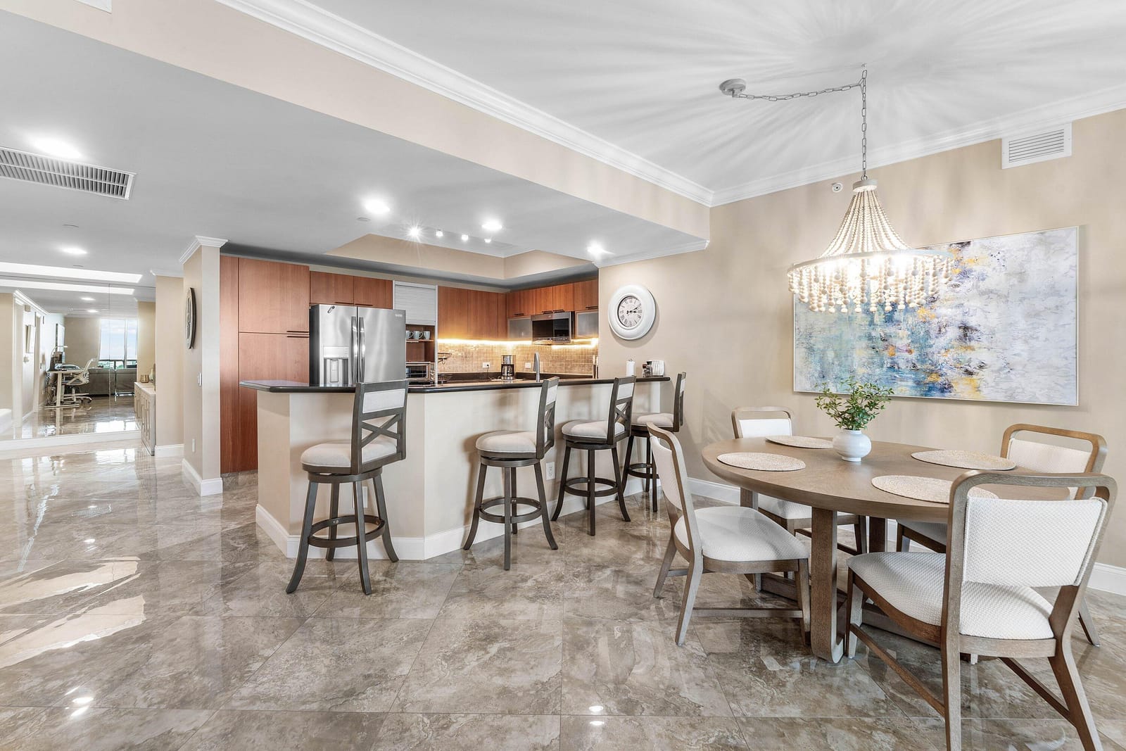 2640 Lake Shore Drive 1210 — photo 4
