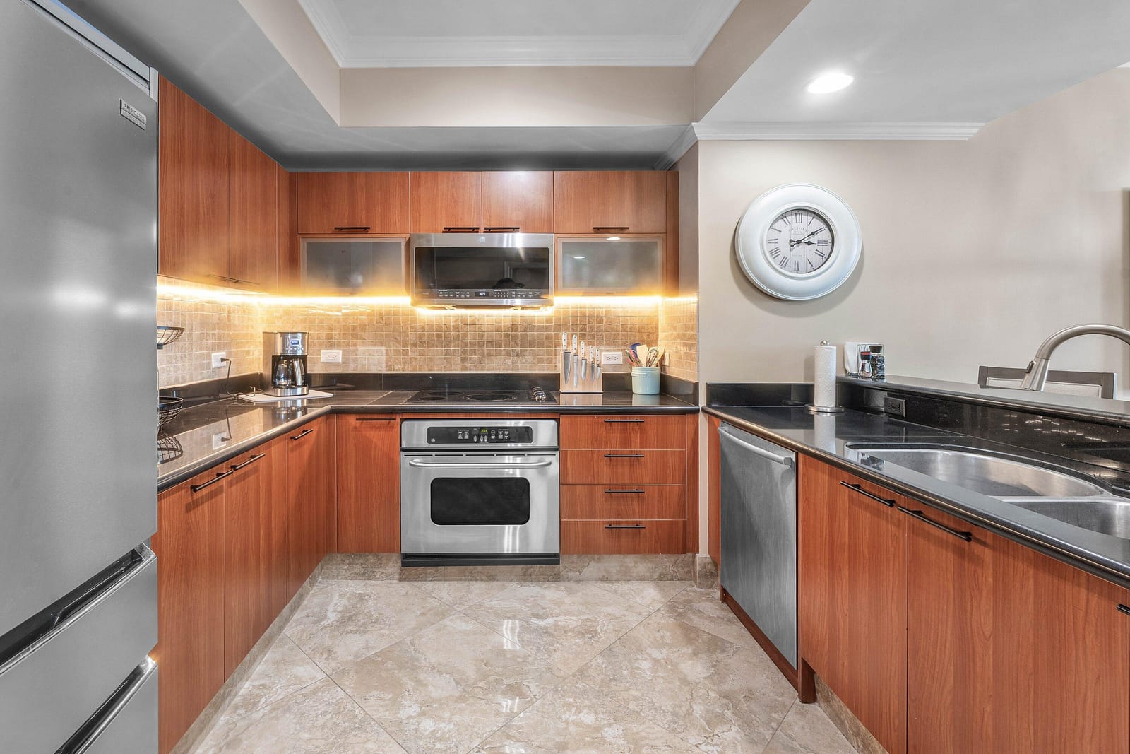 2640 Lake Shore Drive 1210 — photo 9