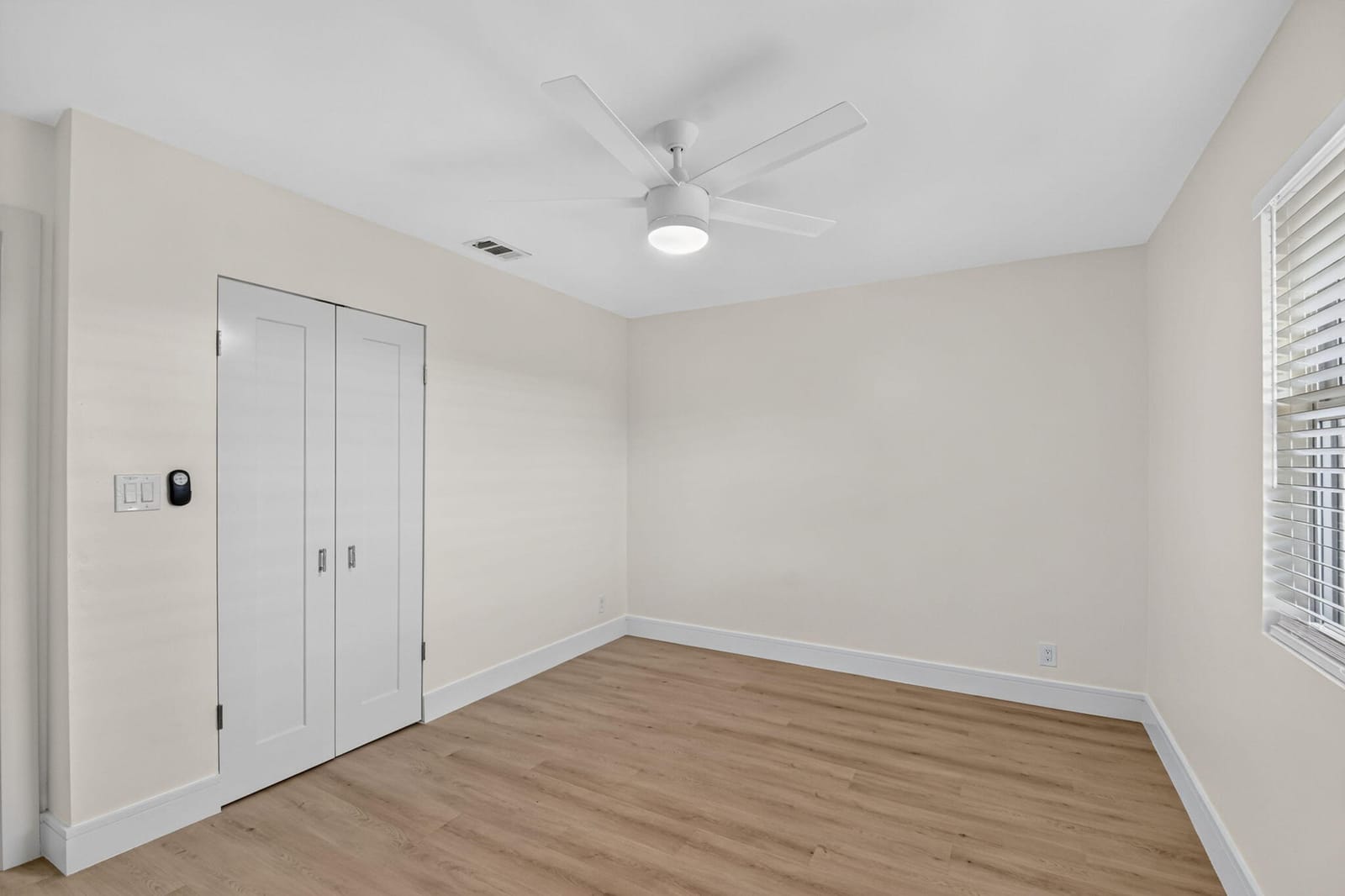 4317 Vermont Avenue — photo 9