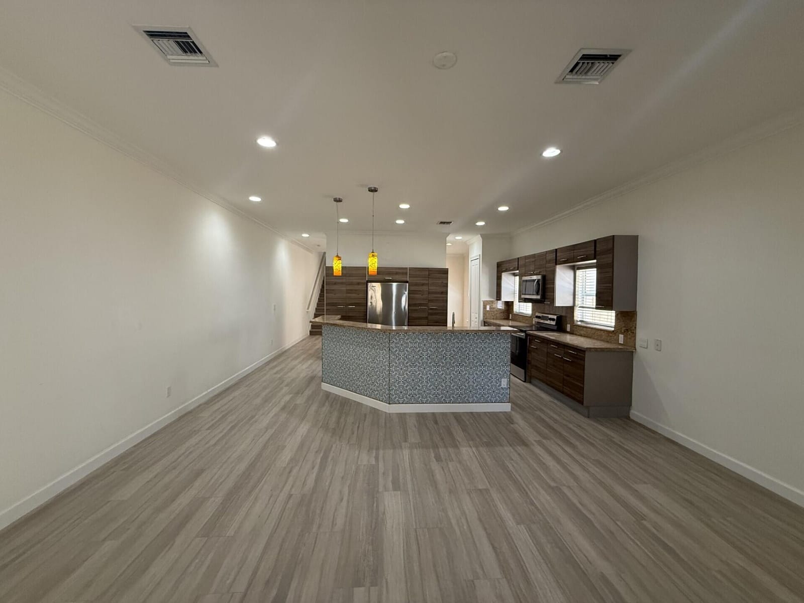 213 SW 11TH Street 213 — photo 3