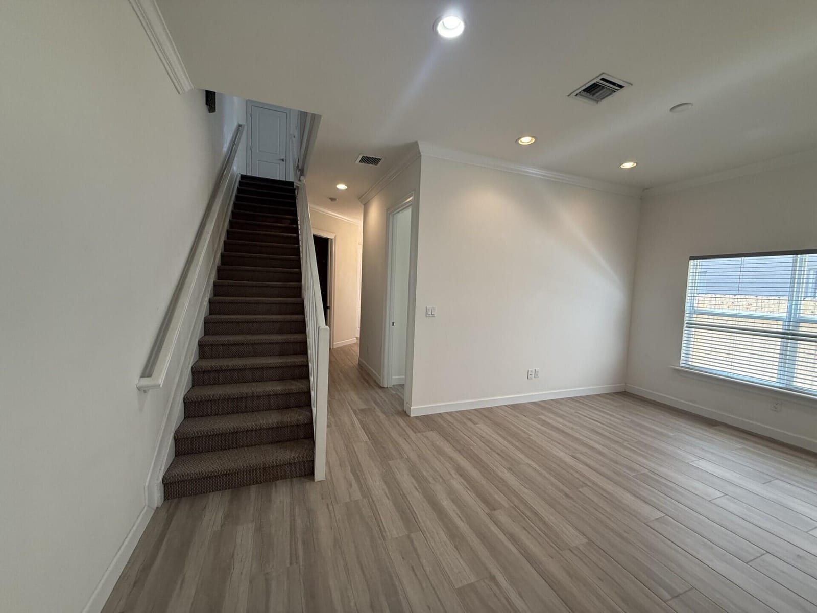 213 SW 11TH Street 213 — photo 6