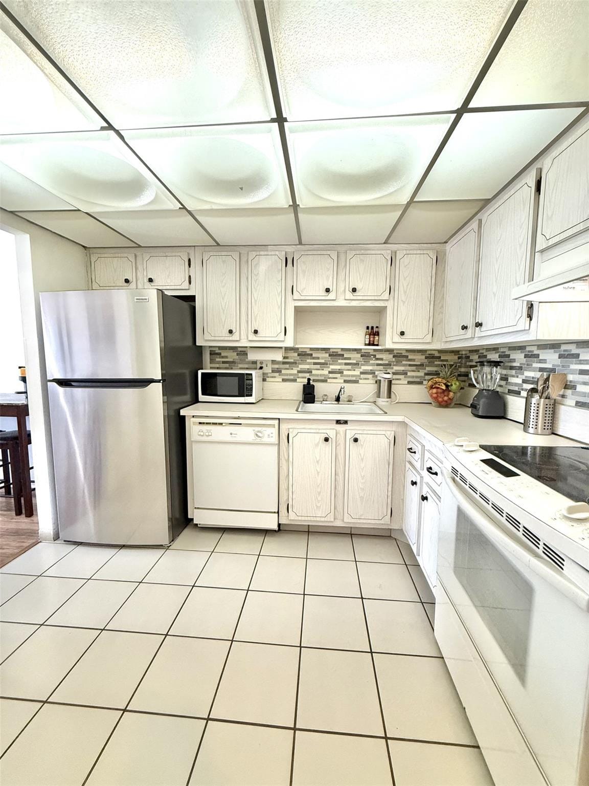 2741 E TAFT Street 102, Hollywood, FL 33020 photo 18