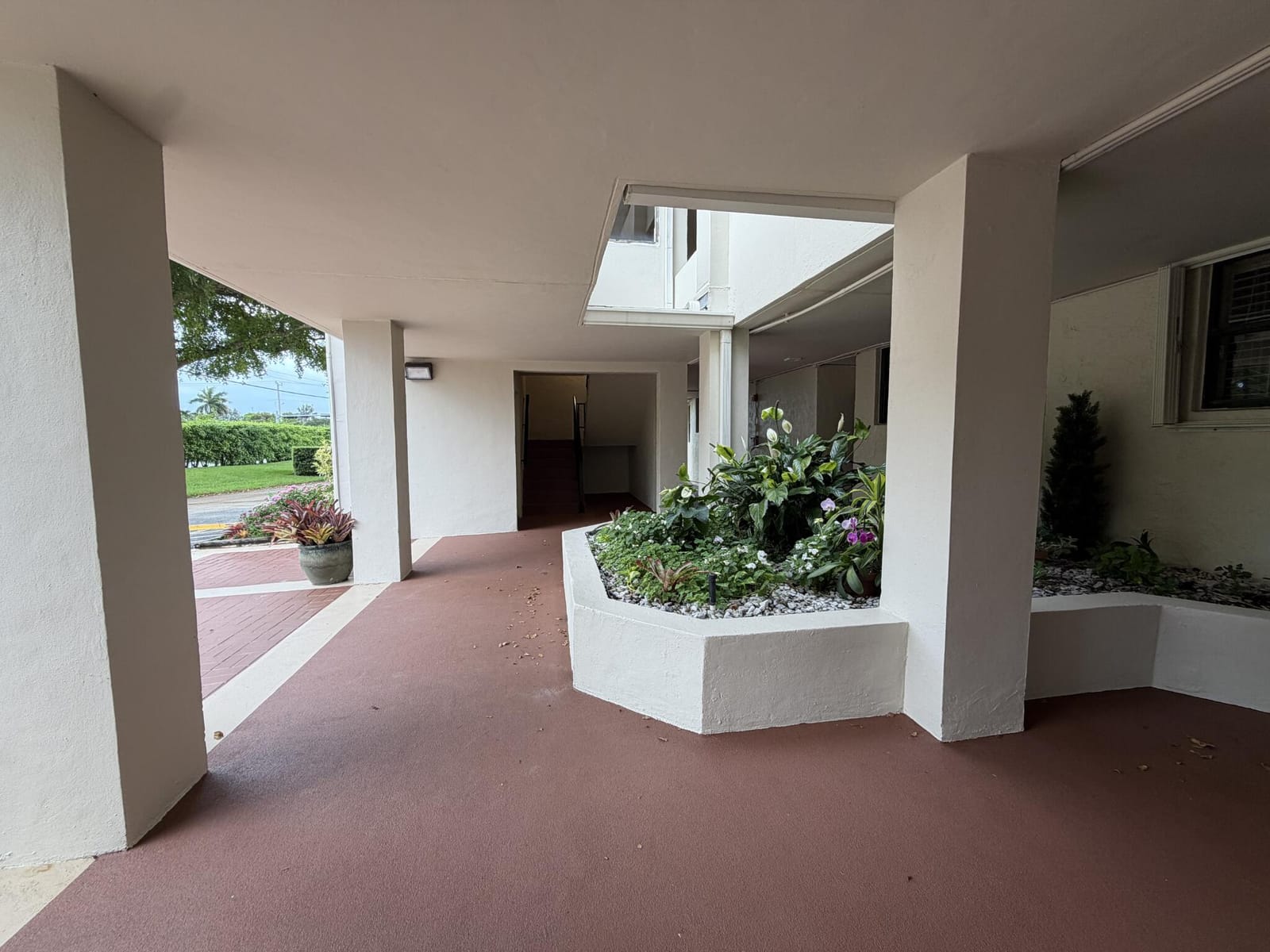 112 LAKE EMERALD Drive 203, Oakland Park, FL 33309 photo 17