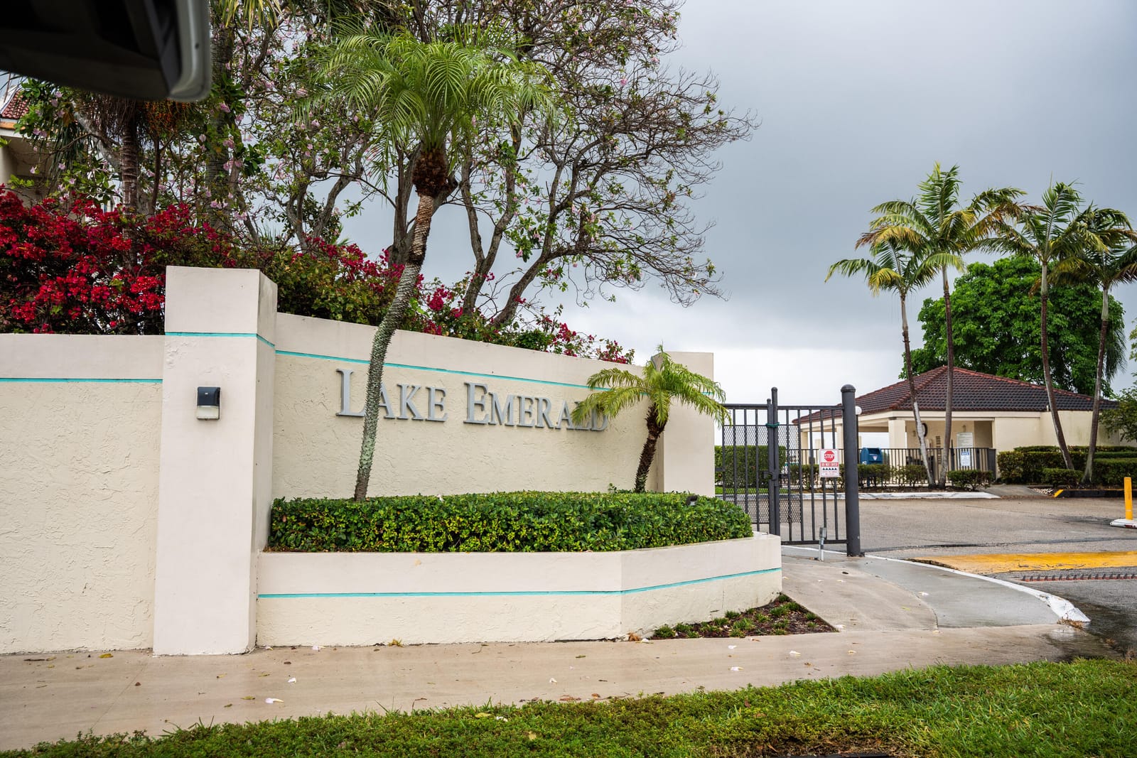 112 LAKE EMERALD Drive 203, Oakland Park, FL 33309 photo 20