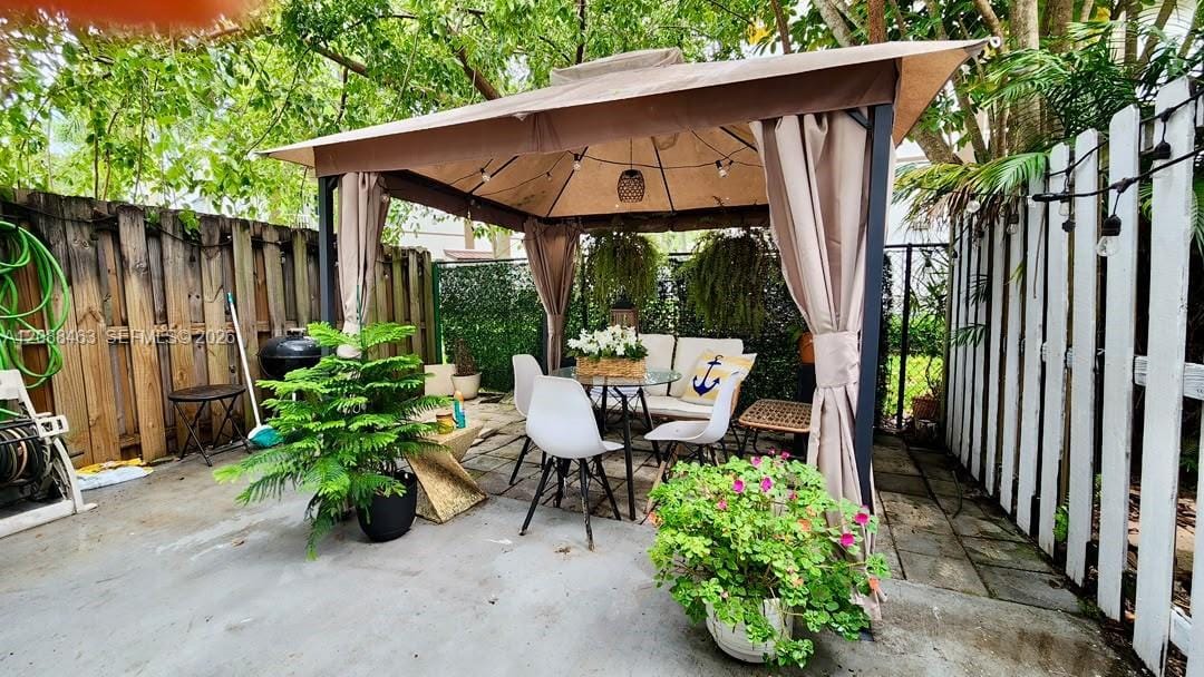 15628 SW 43rd Street 141 — photo 3