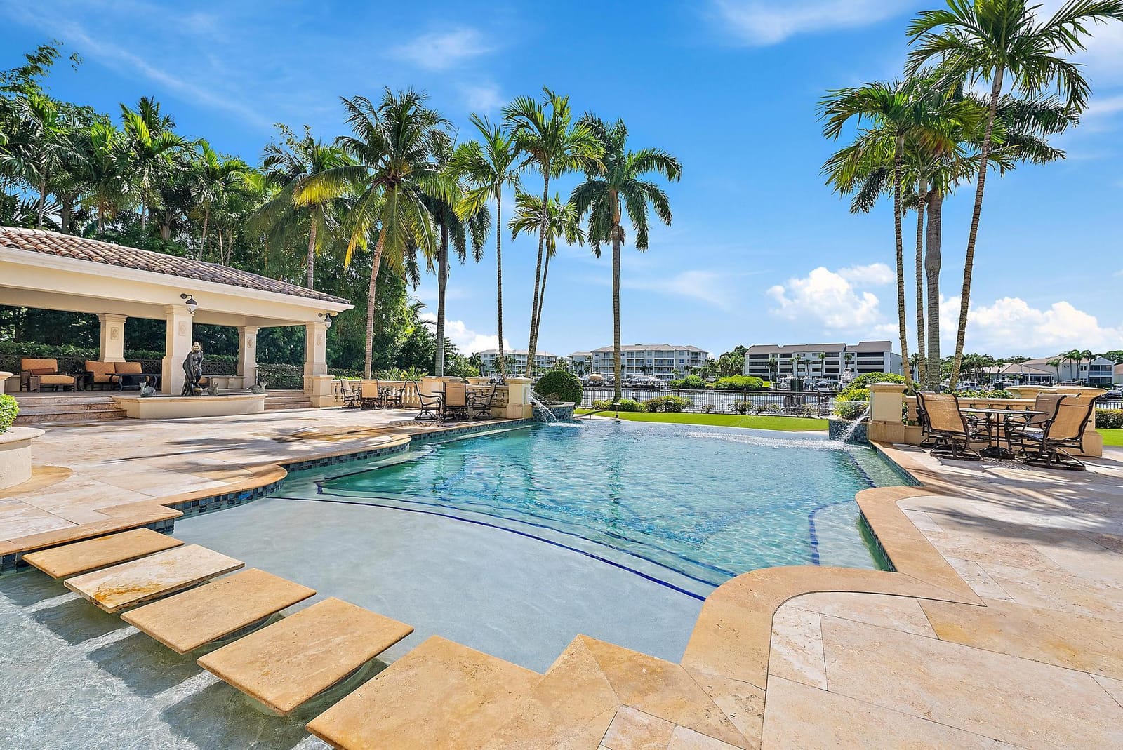 2330 SEVEN OAKS Lane, Palm Beach Gardens, FL 33410 photo 13
