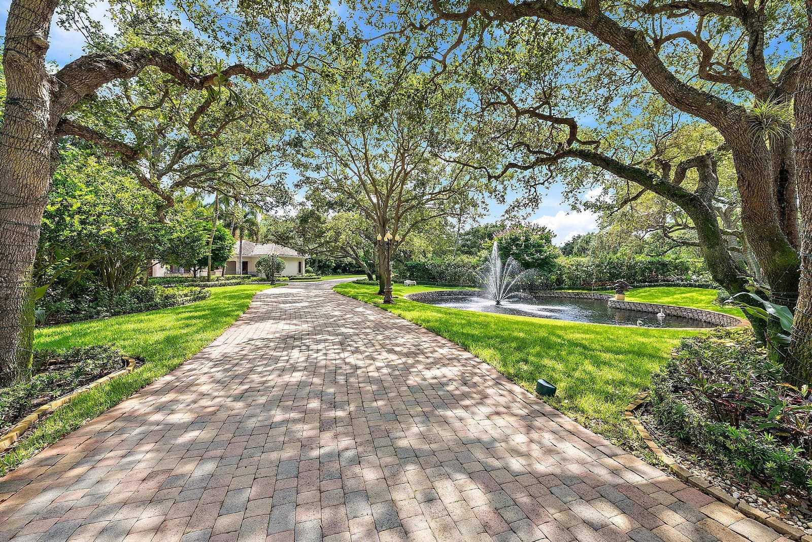 2330 SEVEN OAKS Lane, Palm Beach Gardens, FL 33410 photo 5