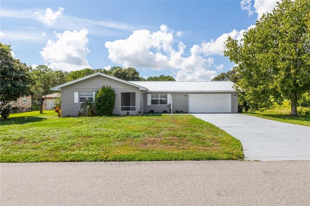 219 Cumquat Road NE, Lake Placid, FL 33852