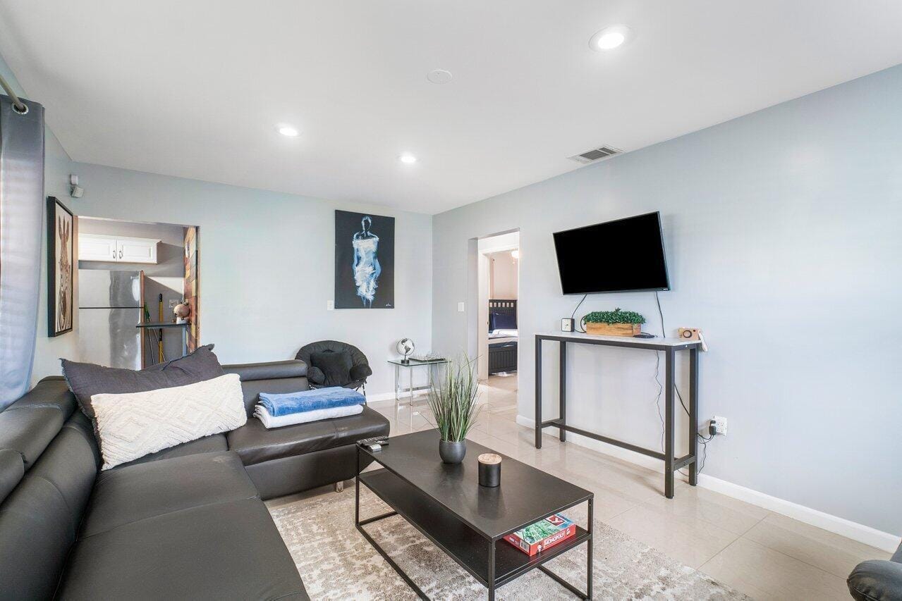 1114 S M Street — photo 7