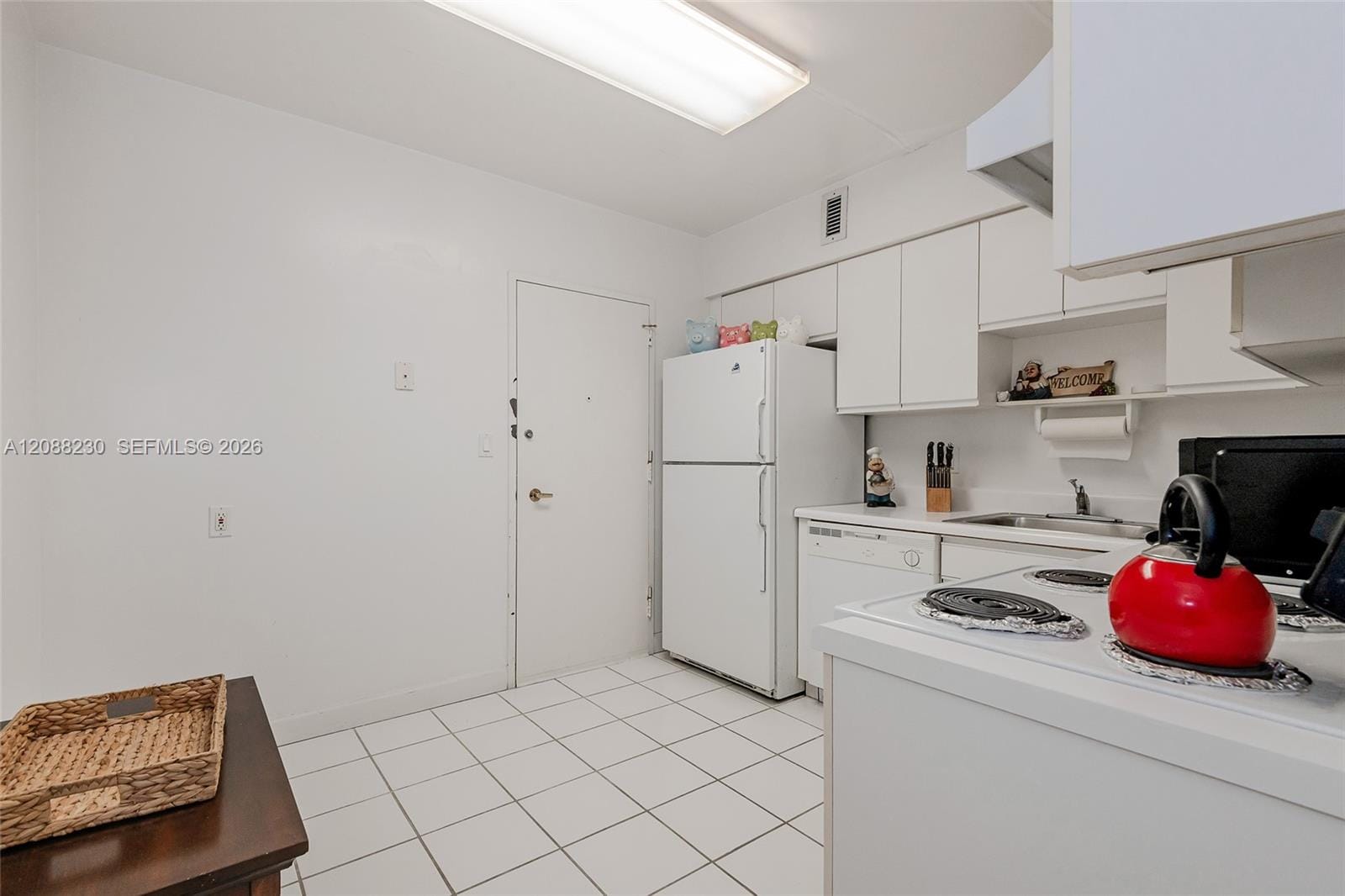 5700 Collins Avenue 12D, Miami Beach, FL 33140 photo 11
