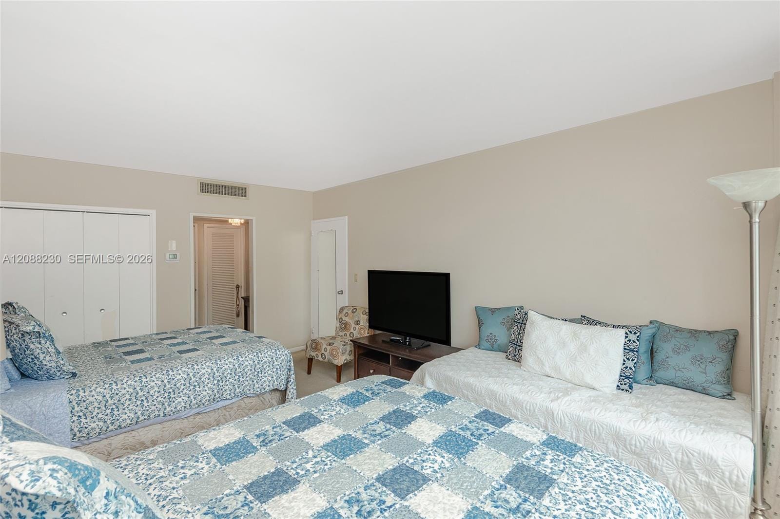 5700 Collins Avenue 12D, Miami Beach, FL 33140 photo 23