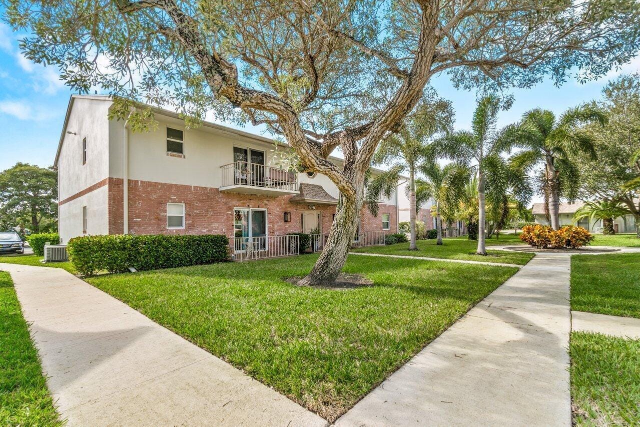 2037 S Seacrest Boulevard B — photo 5
