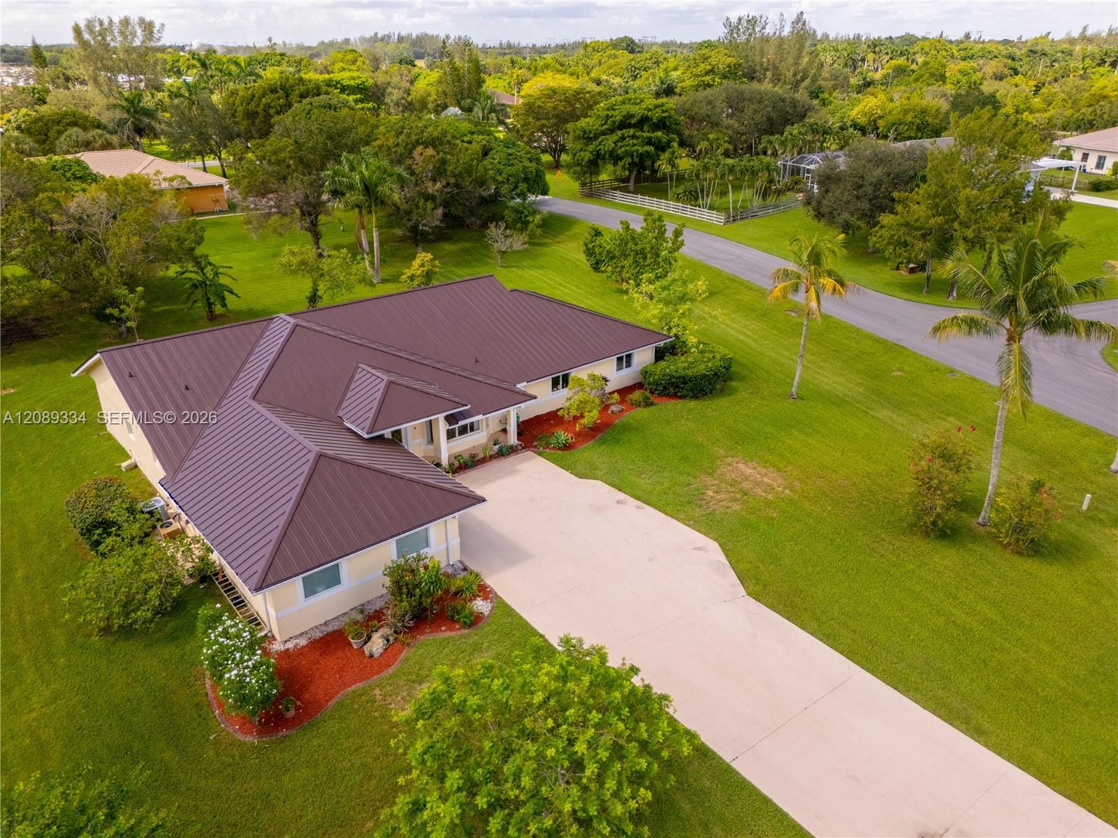 20430 SW 53rd Place, Pembroke Pines, FL 33332 photo 4