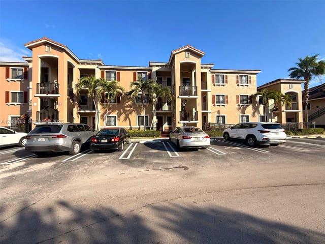 22301 SW 88th Place 104-3, Cutler Bay, FL 33190