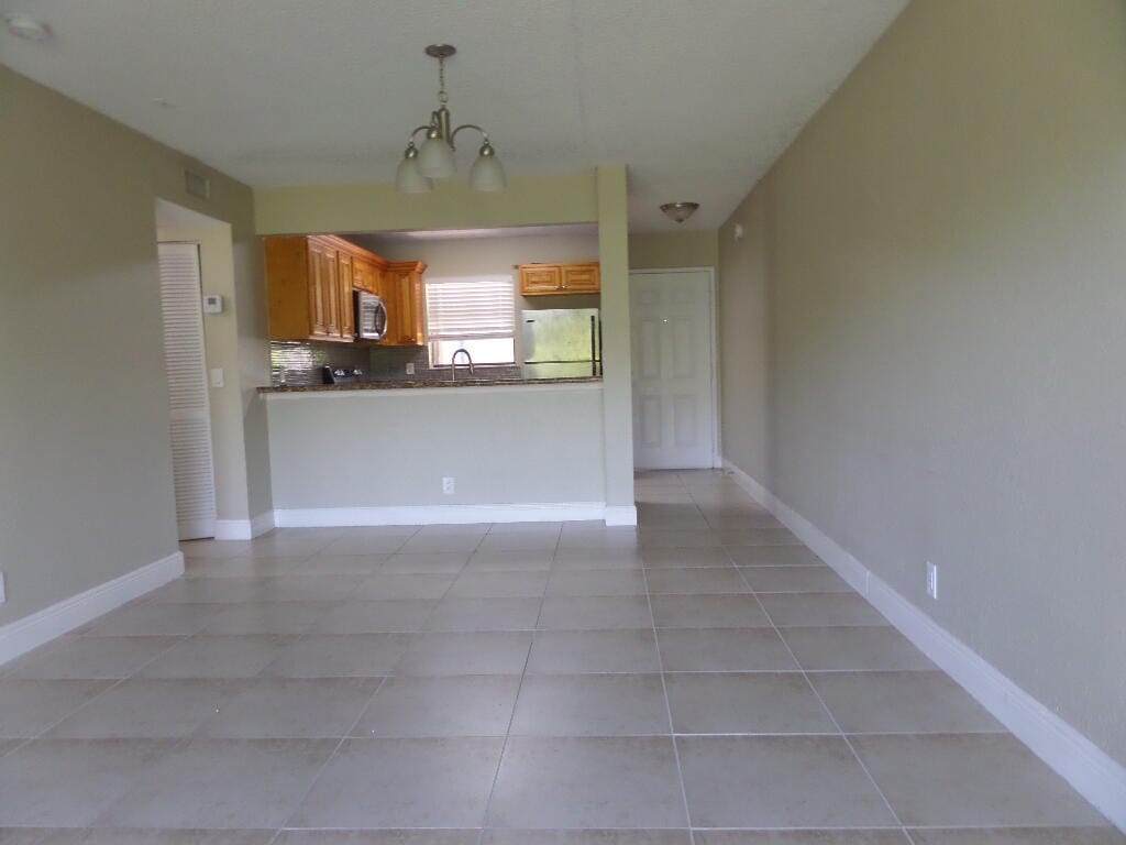 1581 BALFOUR POINT Drive G — photo 3
