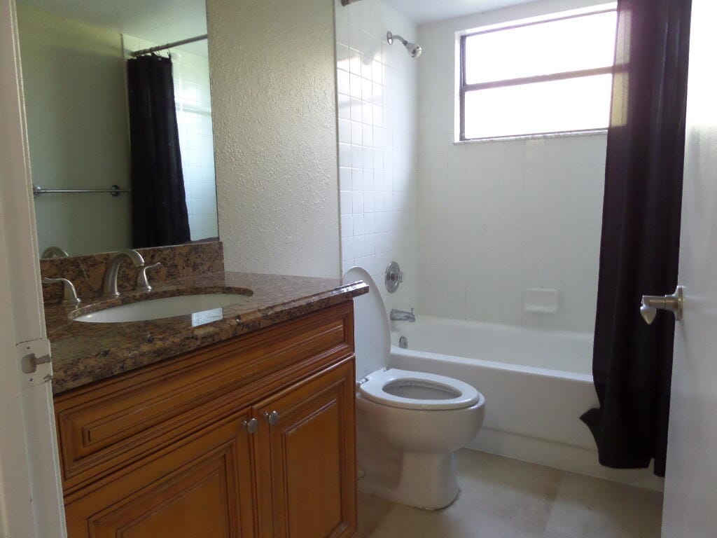 1581 BALFOUR POINT Drive G — photo 9