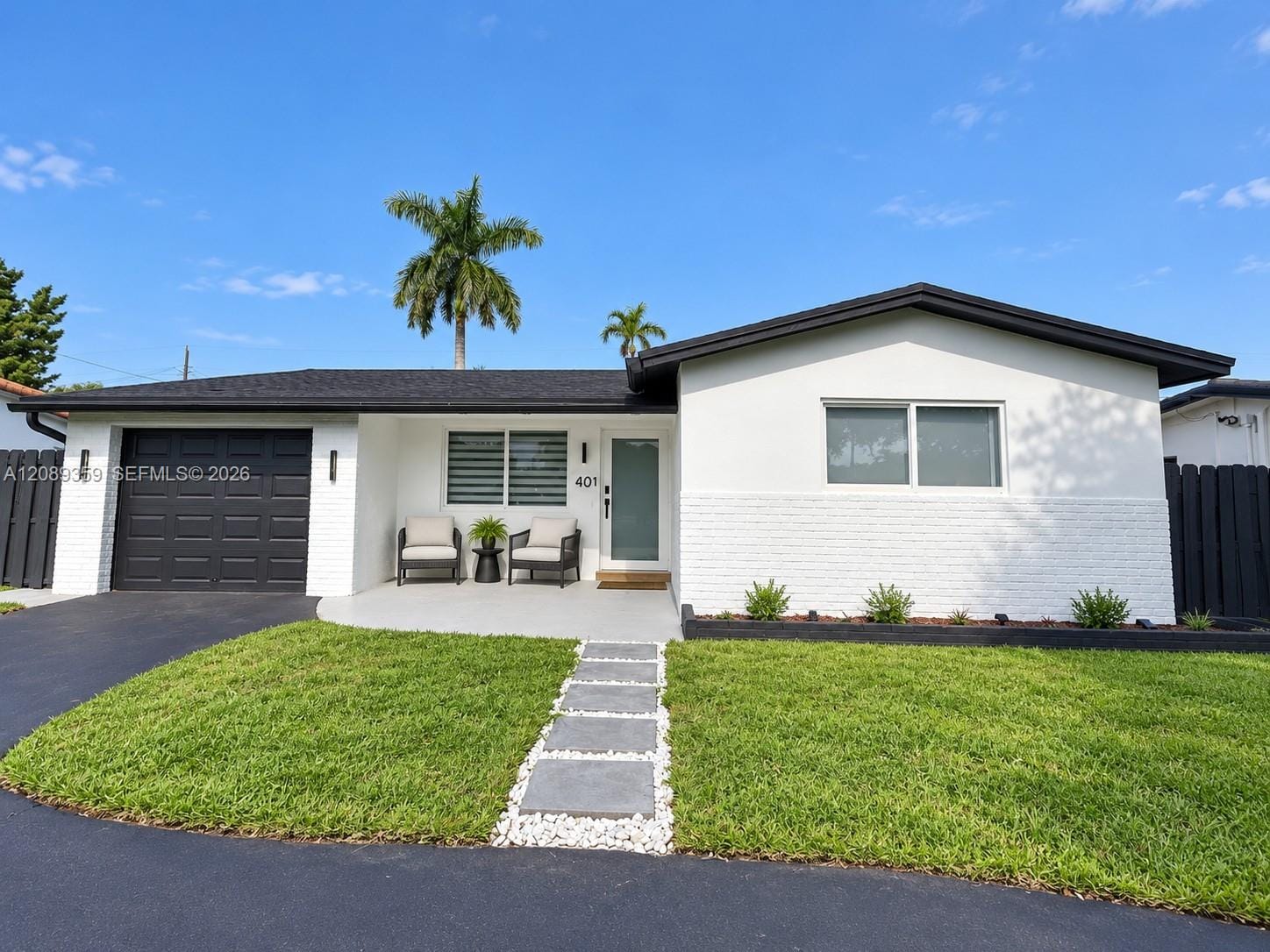 401 S Highland Drive — photo 1