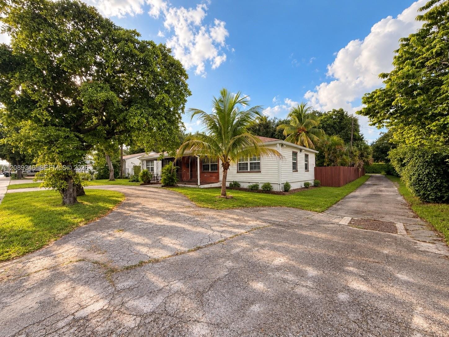 1526 NE 135th Street, North Miami, FL 33161 photo 2