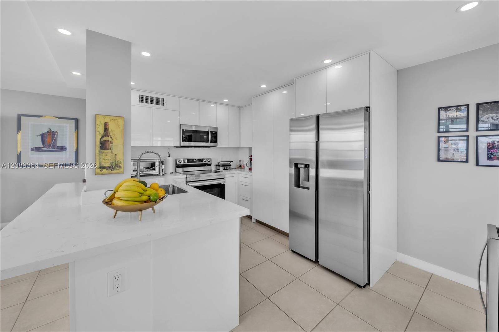 3161 S Ocean Drive 1106 — photo 8