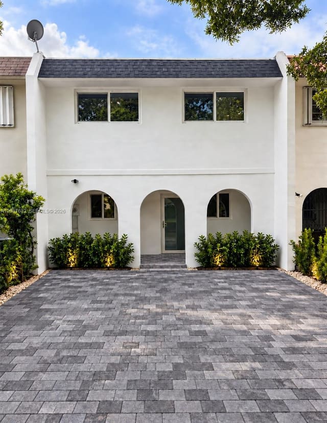 7164 W 3rd Avenue, Hialeah, FL 33014
