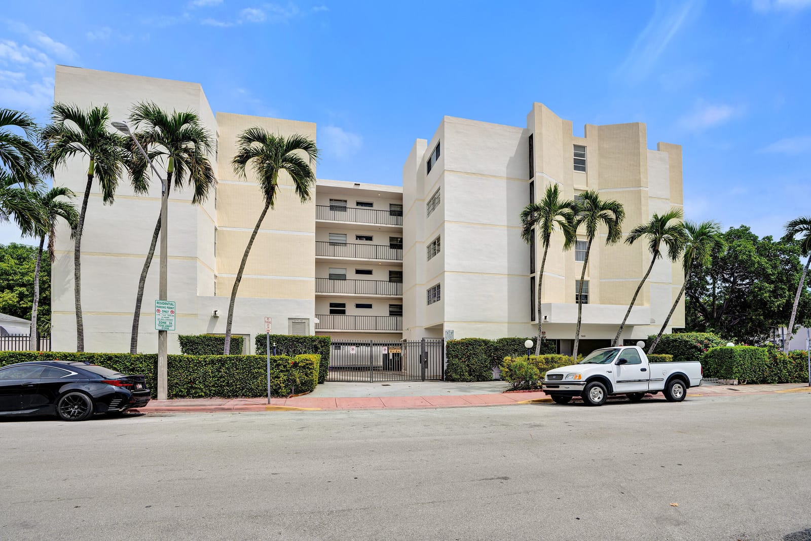 7601 Byron Avenue 3C — photo 1