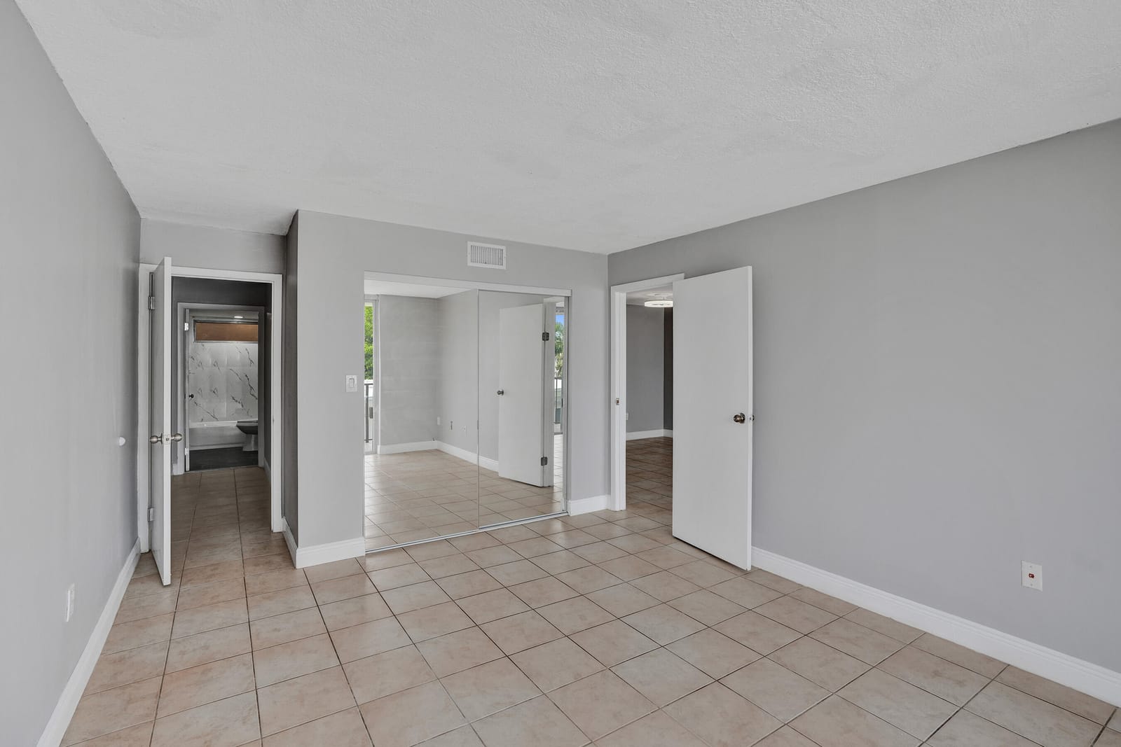7601 Byron Avenue 3C, Miami Beach, FL 33141 photo 21