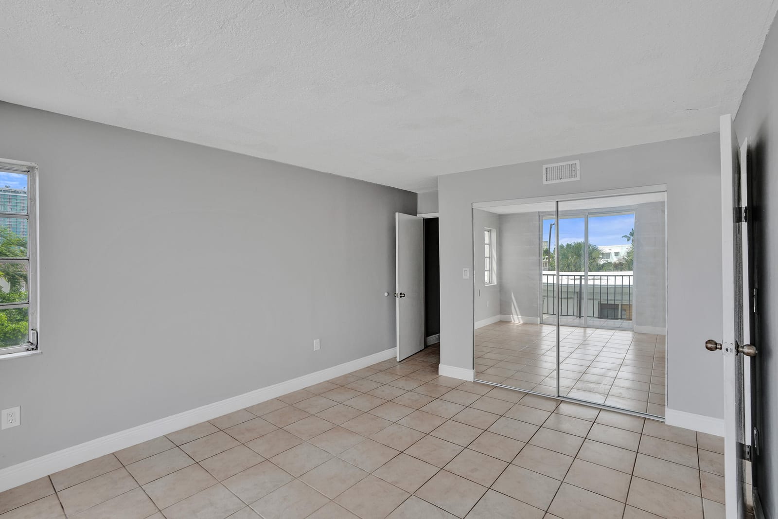 7601 Byron Avenue 3C, Miami Beach, FL 33141 photo 22