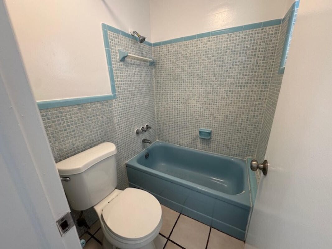 2031 NE 139th Street 36 — photo 5