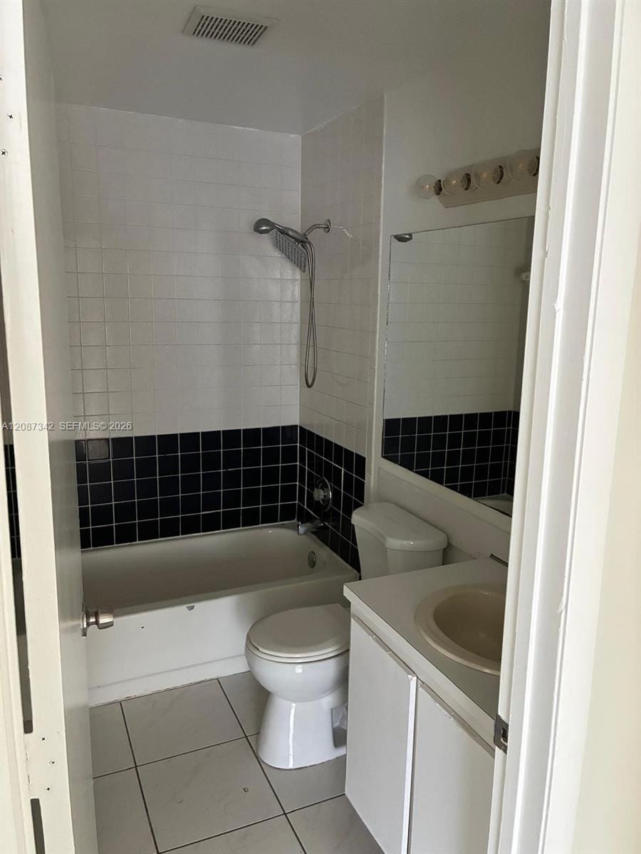 5023 E Society Place E I, West Palm Beach, FL 33415 photo 17
