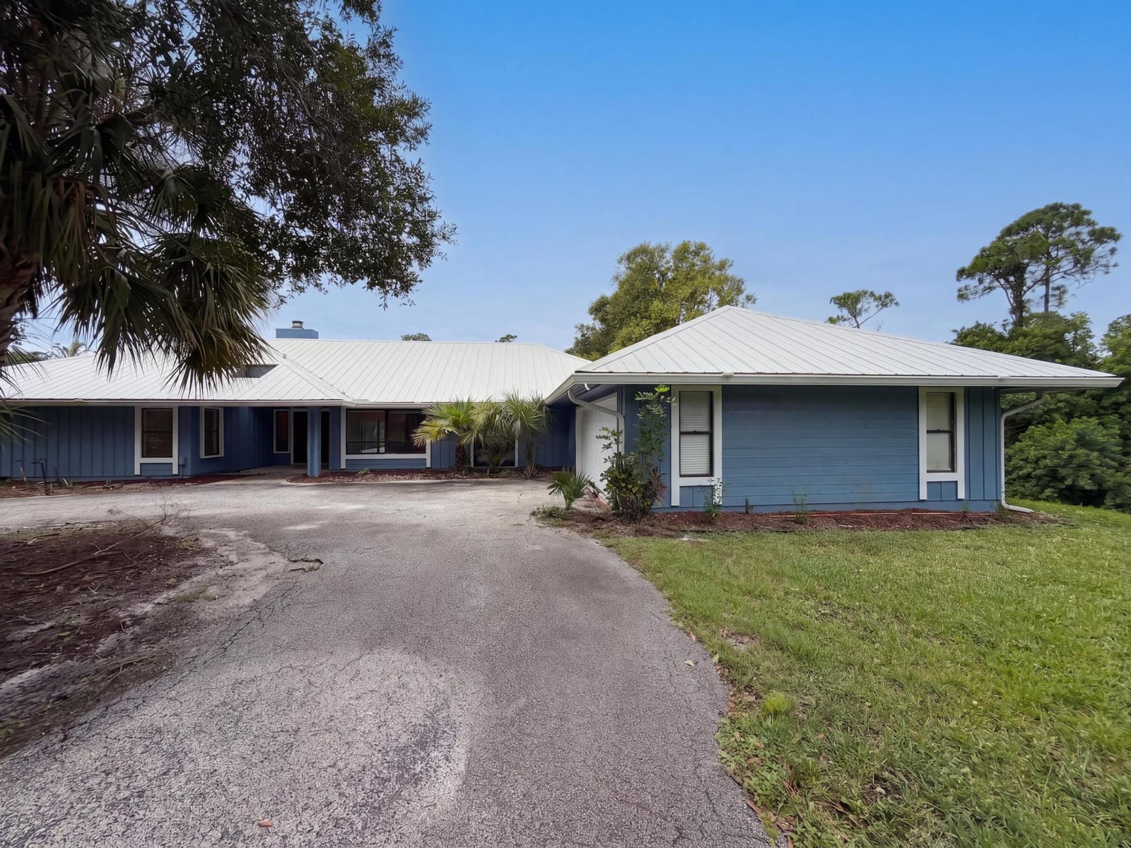 Crane Creek Racquet Club, Palm City, FL home for sale at 2122 SW Racquet Club Drive